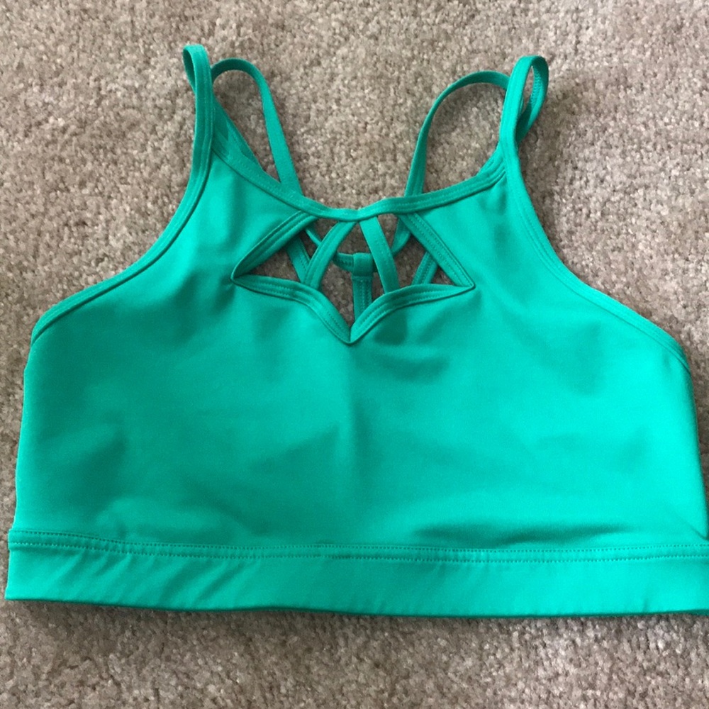 VS sports bra